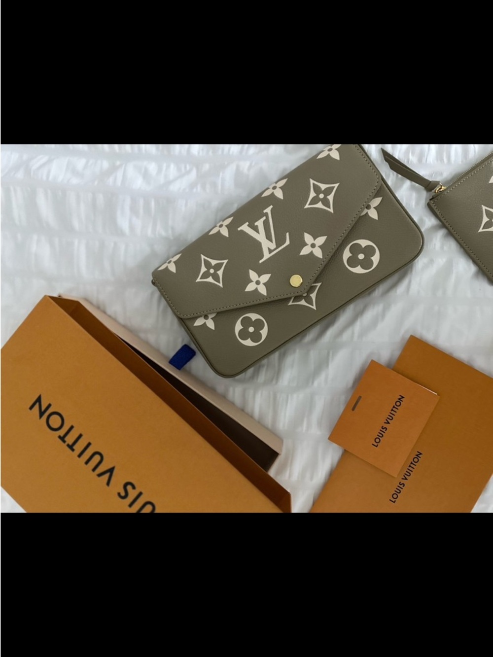 Louis Vuitton Olive Green Monogram Canvas Crossbody Pochette with Gold Chain